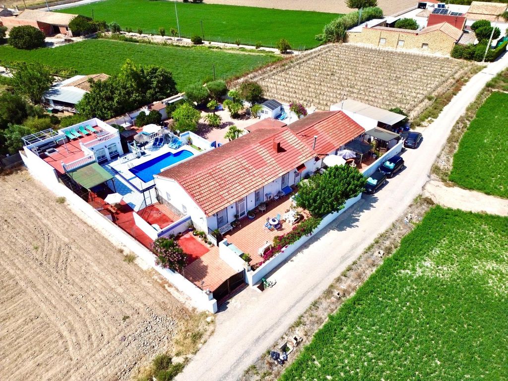 Property photo 2 of 50