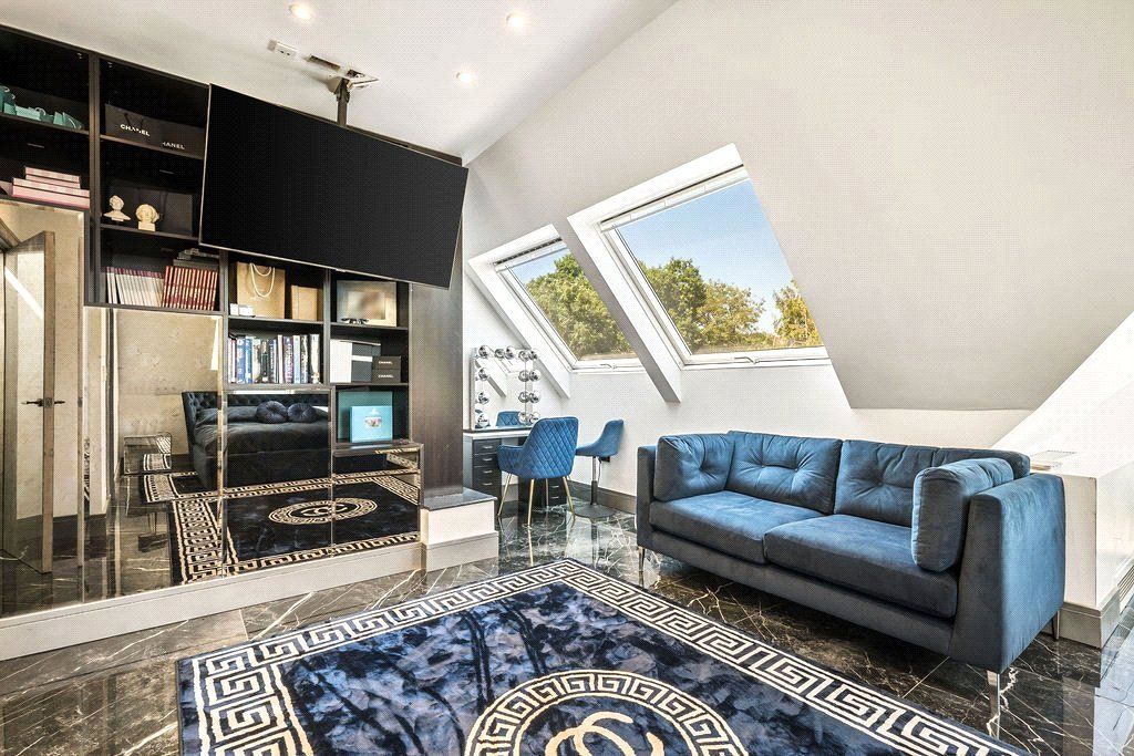 Additional image 25 of 5 bed detached house to rentWaggon Road, Barnet EN4