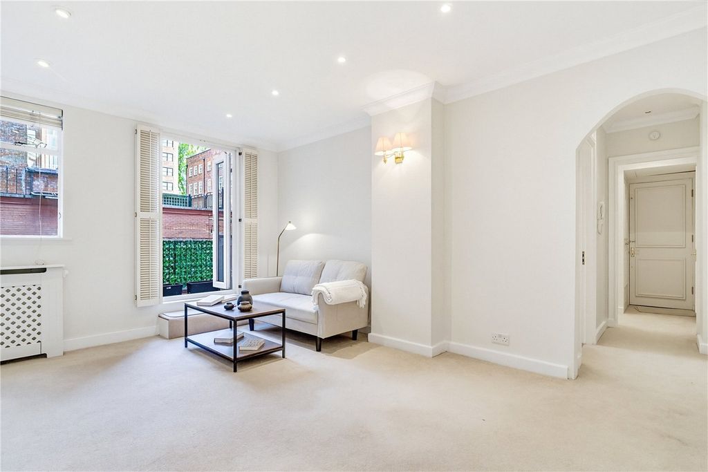 Property photo 1 of 18 Picture No. 21