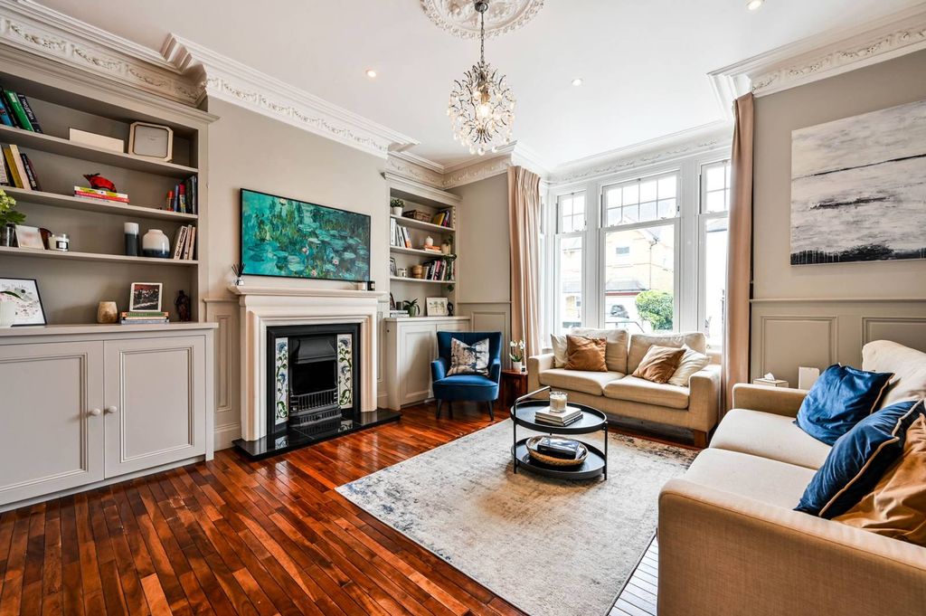 Property photo 2 of 14