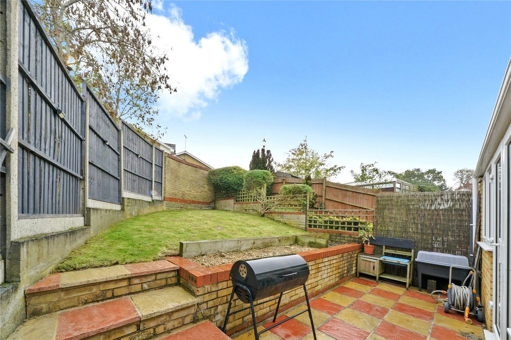Property photo 3 of 17 Picture No. 04