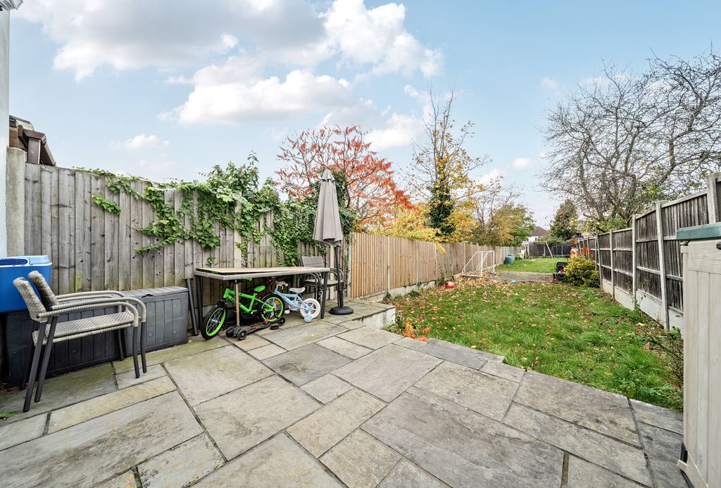 Property photo 3 of 18 1376305-17-690B61...