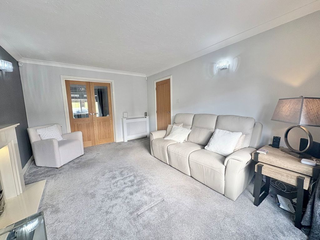 Property photo 3 of 24