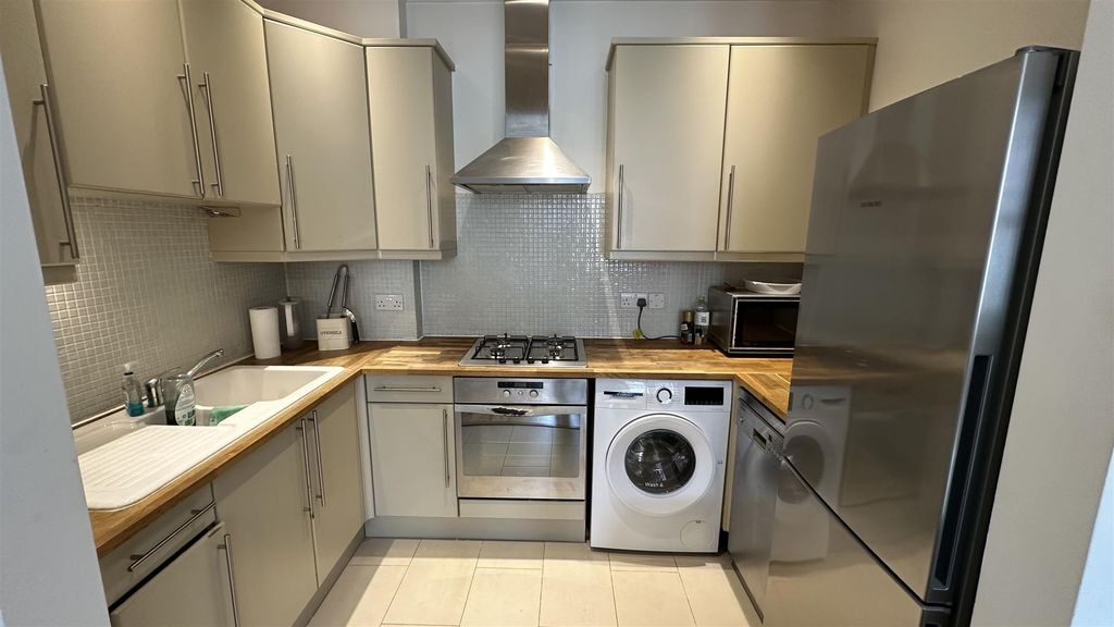 Property photo 2 of 10 Img_0948.Jpg