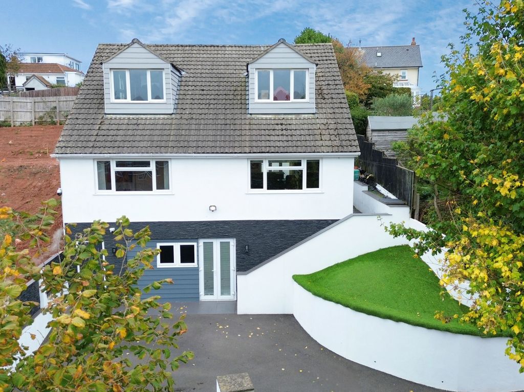 Property photo 1 of 24