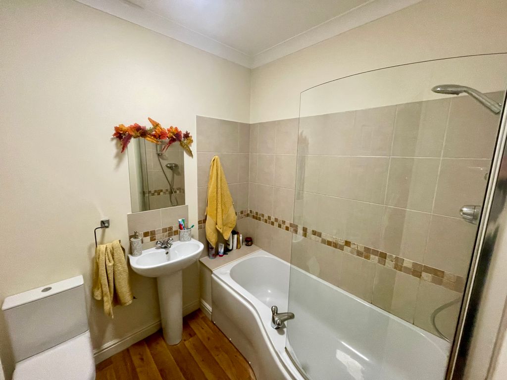 Property photo 3 of 6