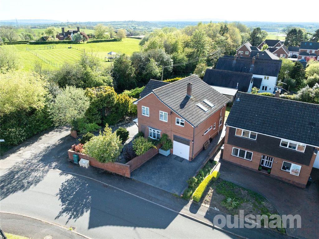 Property photo 1 of 33 Picture No. 01