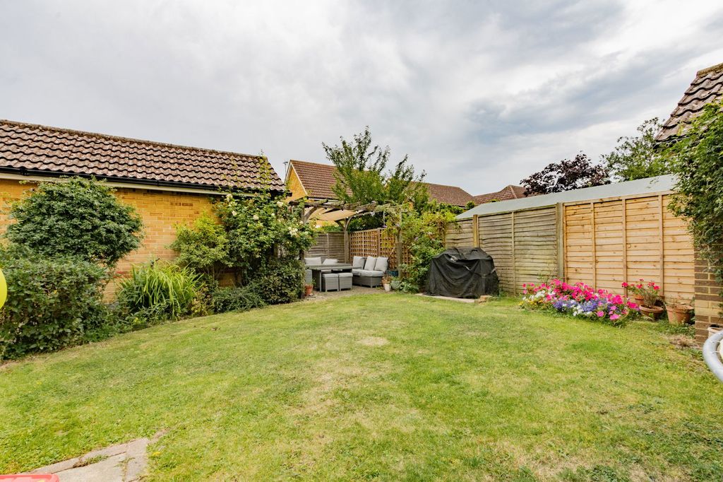 Property photo 2 of 16