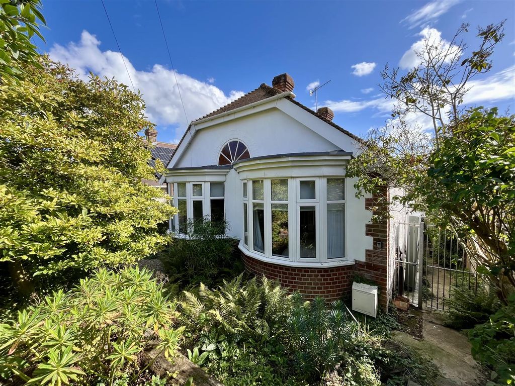 Property photo 1 of 29