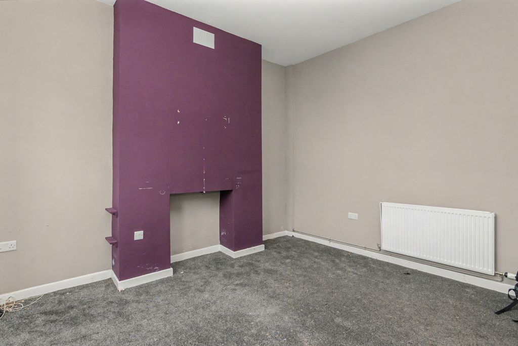 Property photo 3 of 19 34 Eaves Street, Blackpool, Lancashire, Fy1 2Nh