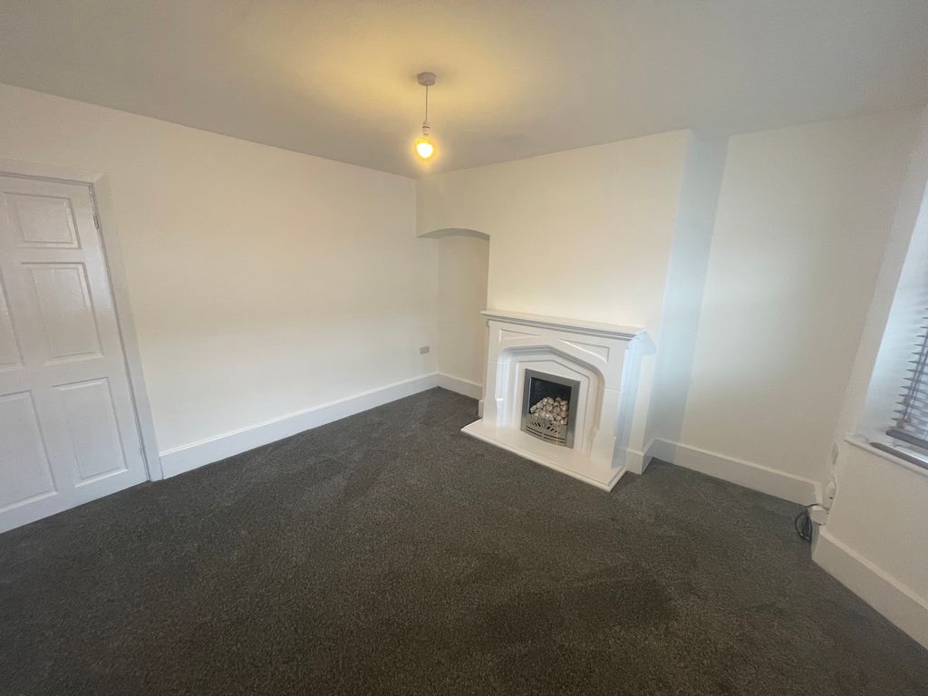 Property photo 2 of 26