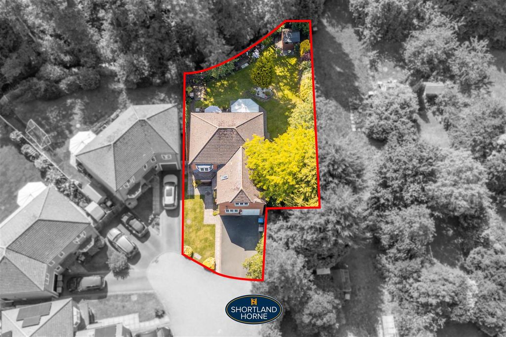 Property photo 2 of 41