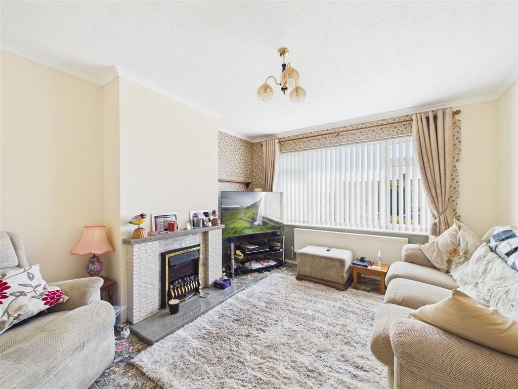 Property photo 3 of 26