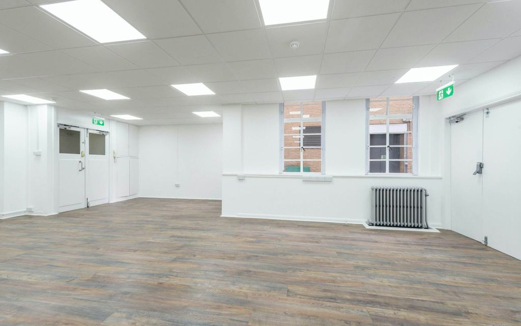 Property photo 2 of 6