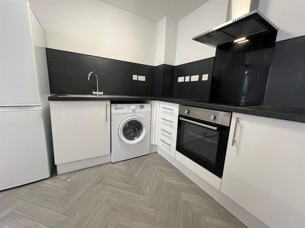 Property photo 2 of 7 Kitchen., .Jpg