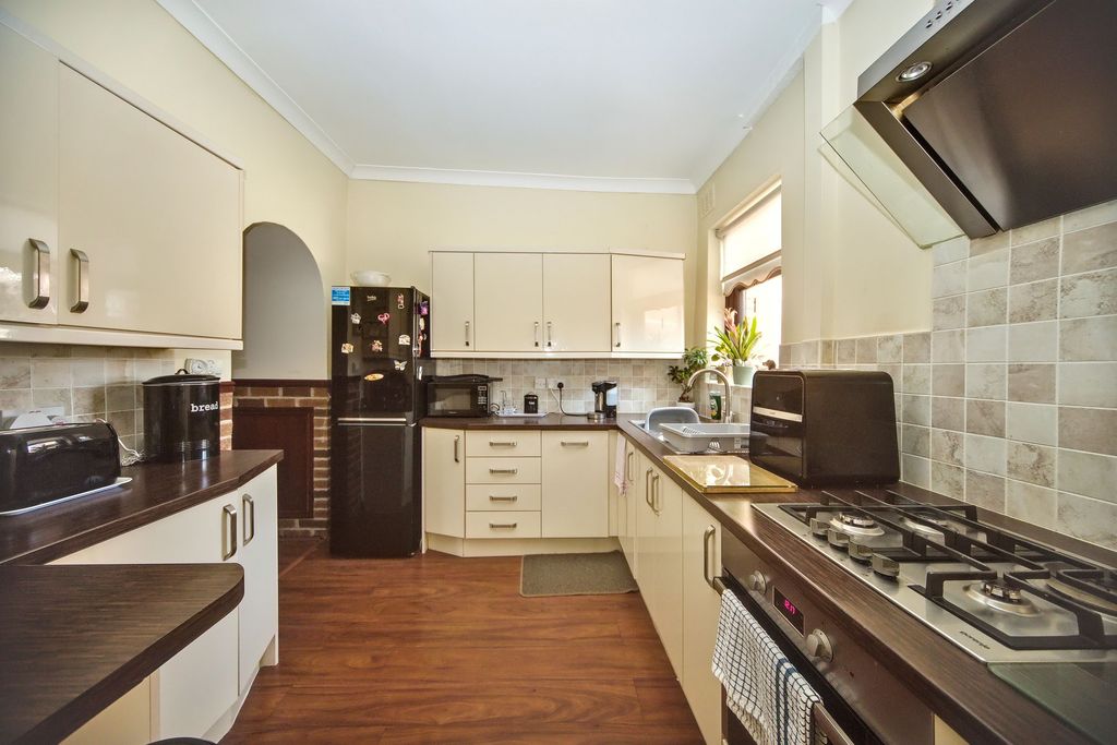 Property photo 3 of 15