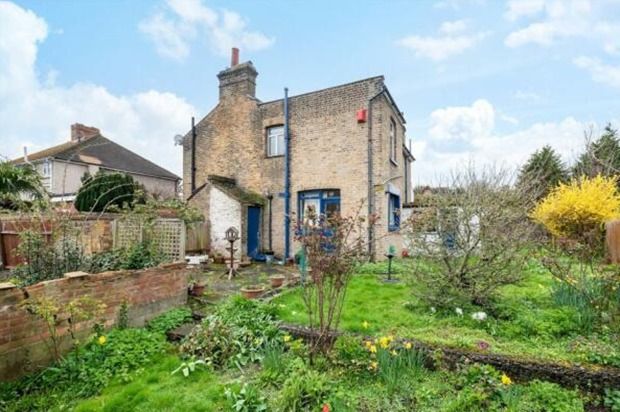 Property photo 3 of 3 3743392