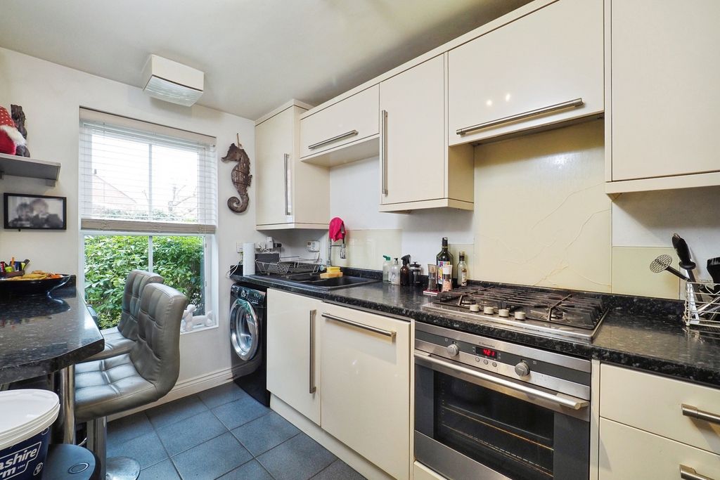 Property photo 2 of 23 Pbox-Img.Jpg