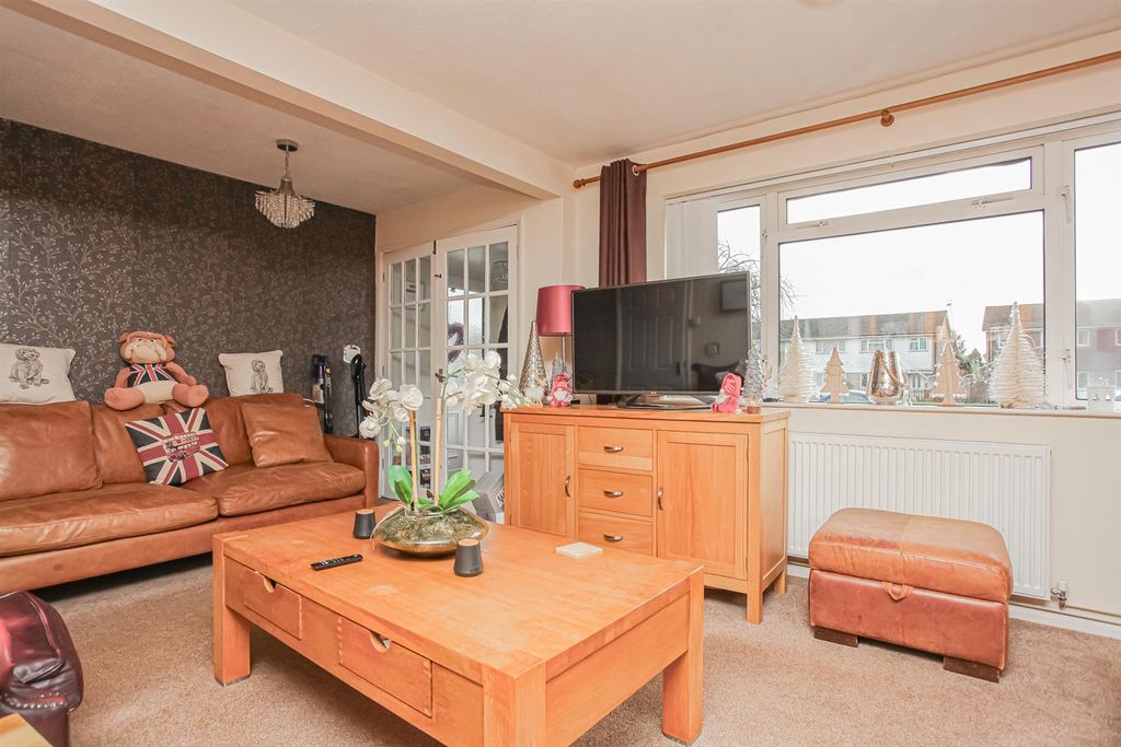 Property photo 2 of 13 Img_2736.Jpg