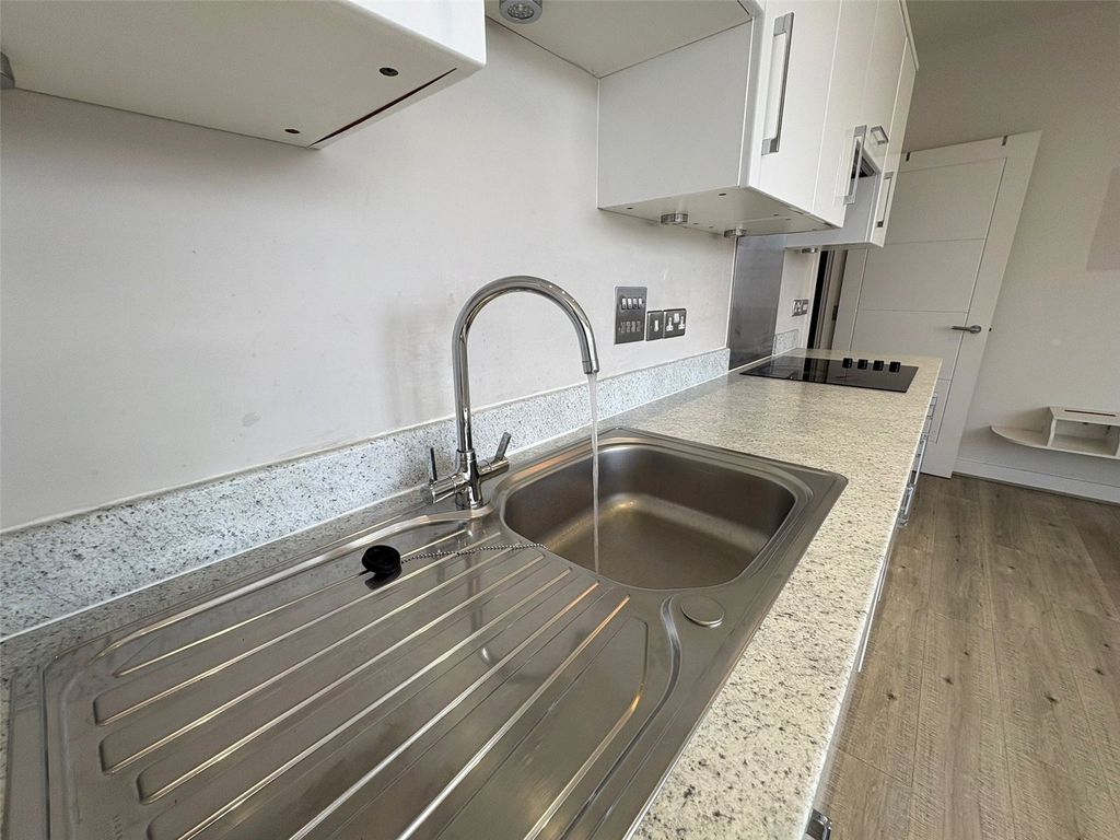 Property photo 3 of 10 Picture No. 13