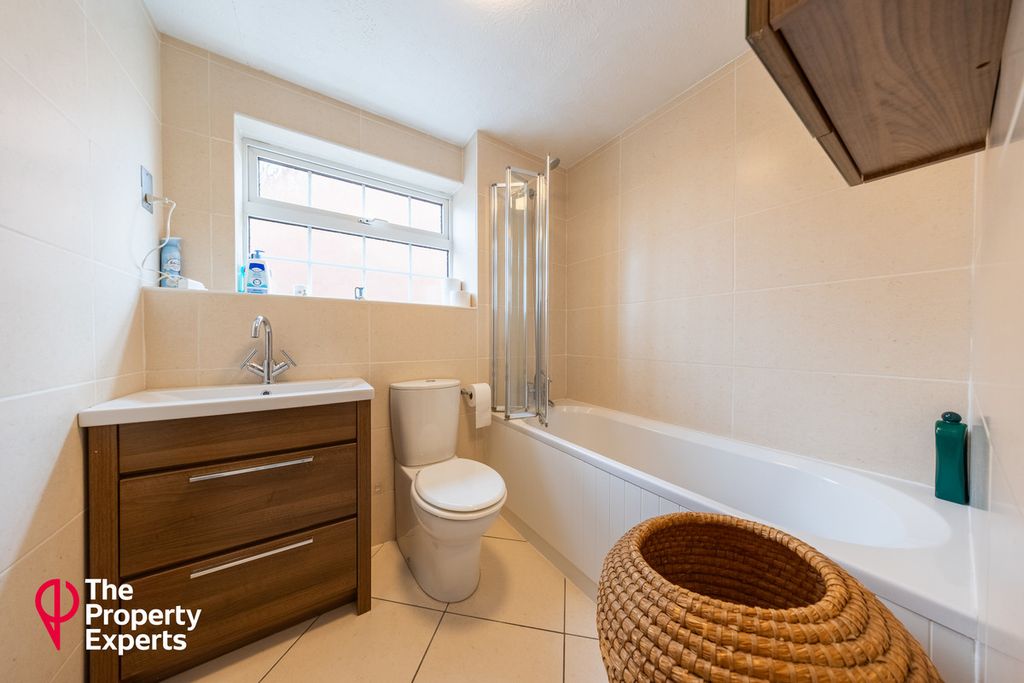 Additional image 10 of 3 bed link detached house for saleCoriander Way, Reading RG6