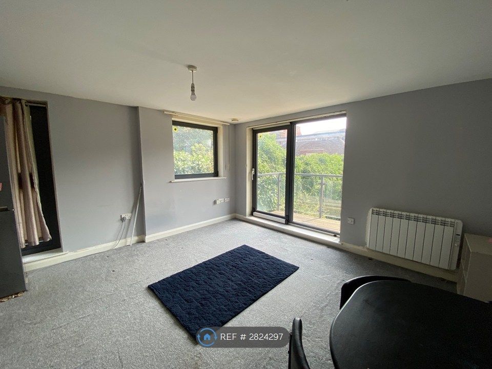 Property photo 3 of 12