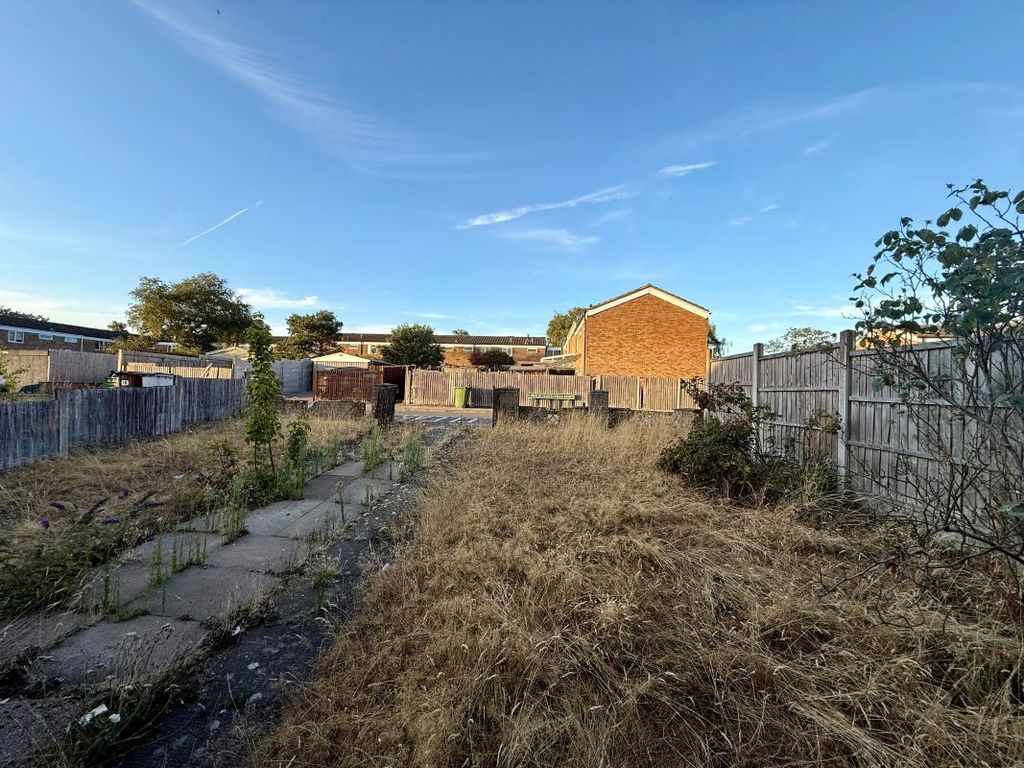 Property photo 3 of 4