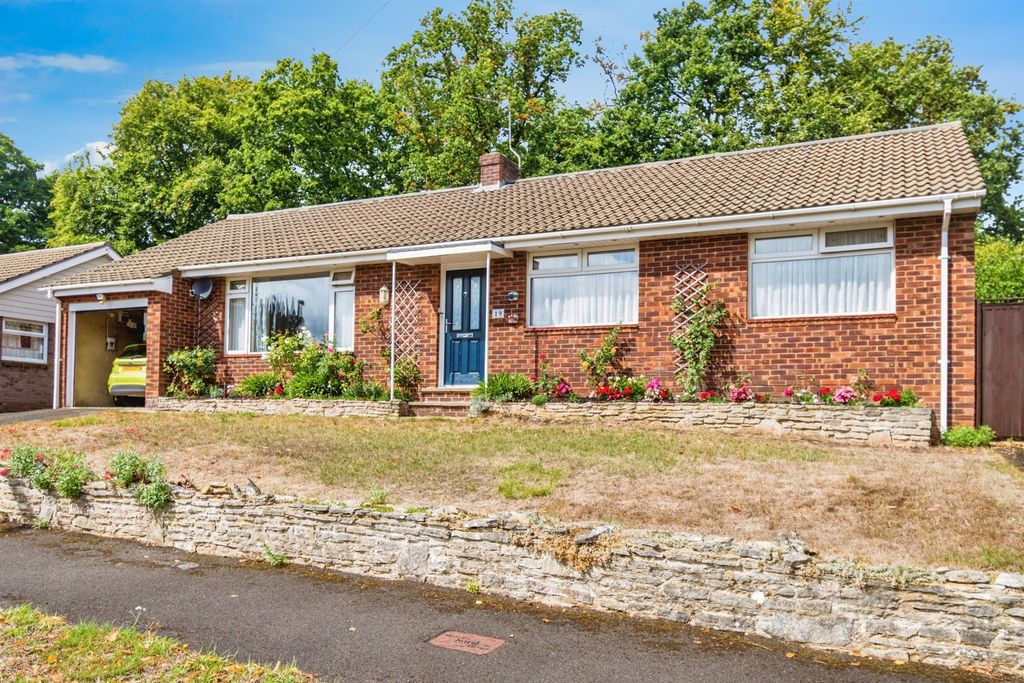 Property photo 1 of 18