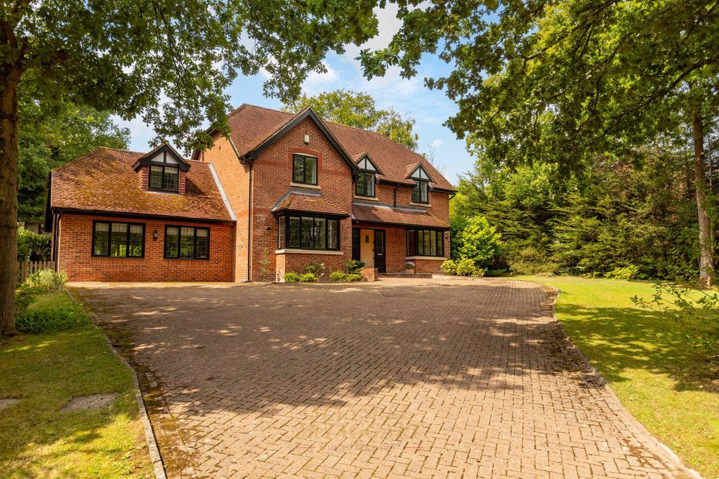 Property photo 1 of 44