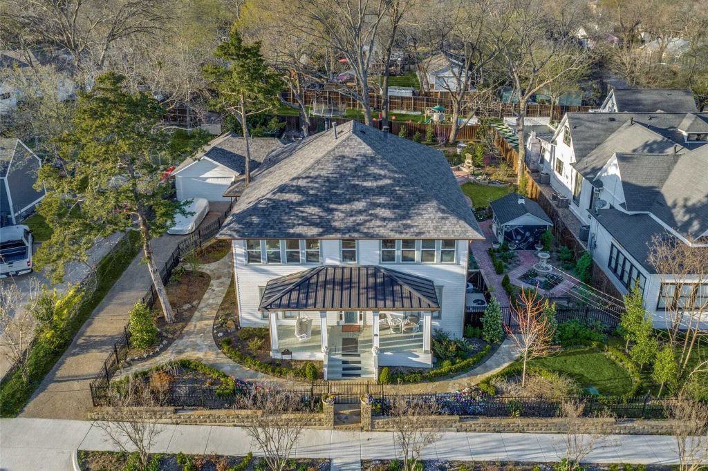 Property photo 1 of 31