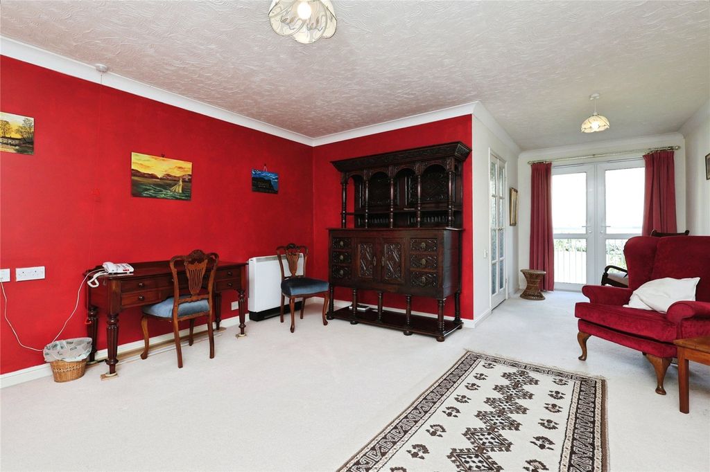 Property photo 2 of 10 Picture No. 27