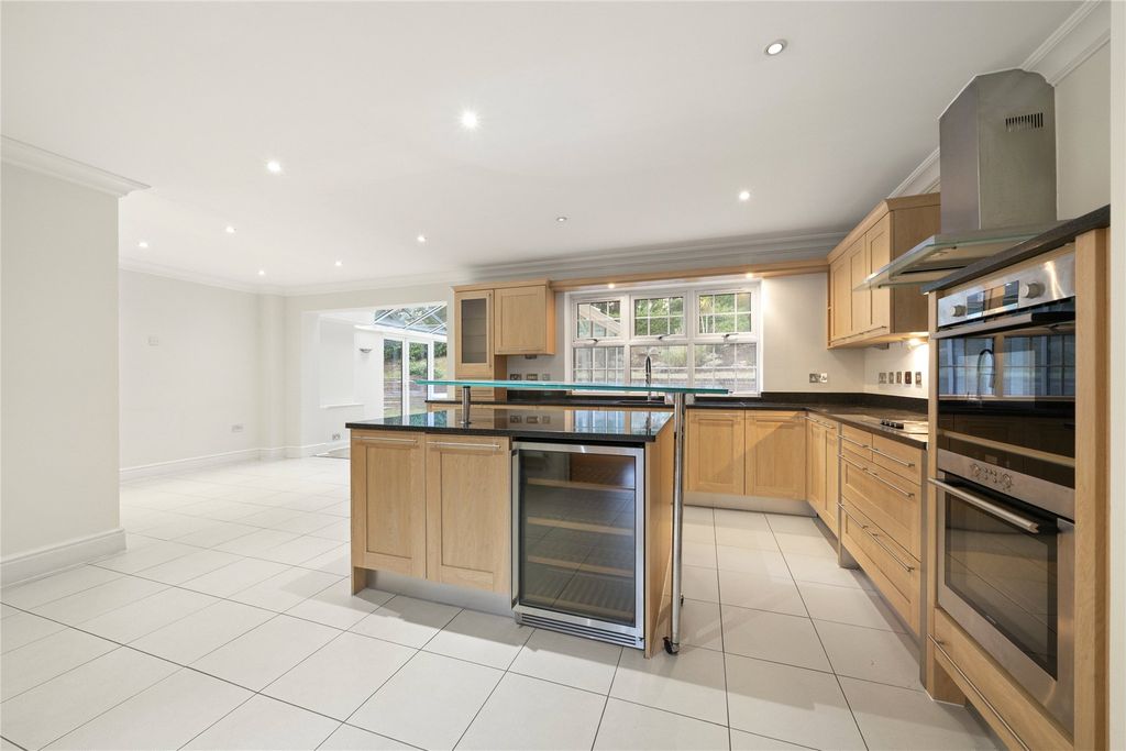 Property photo 3 of 15 Picture No. 48