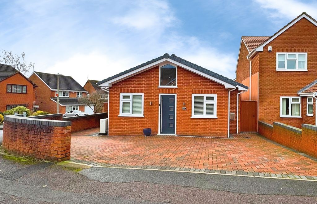 Property photo 1 of 17 Pbox-Img.Jpg