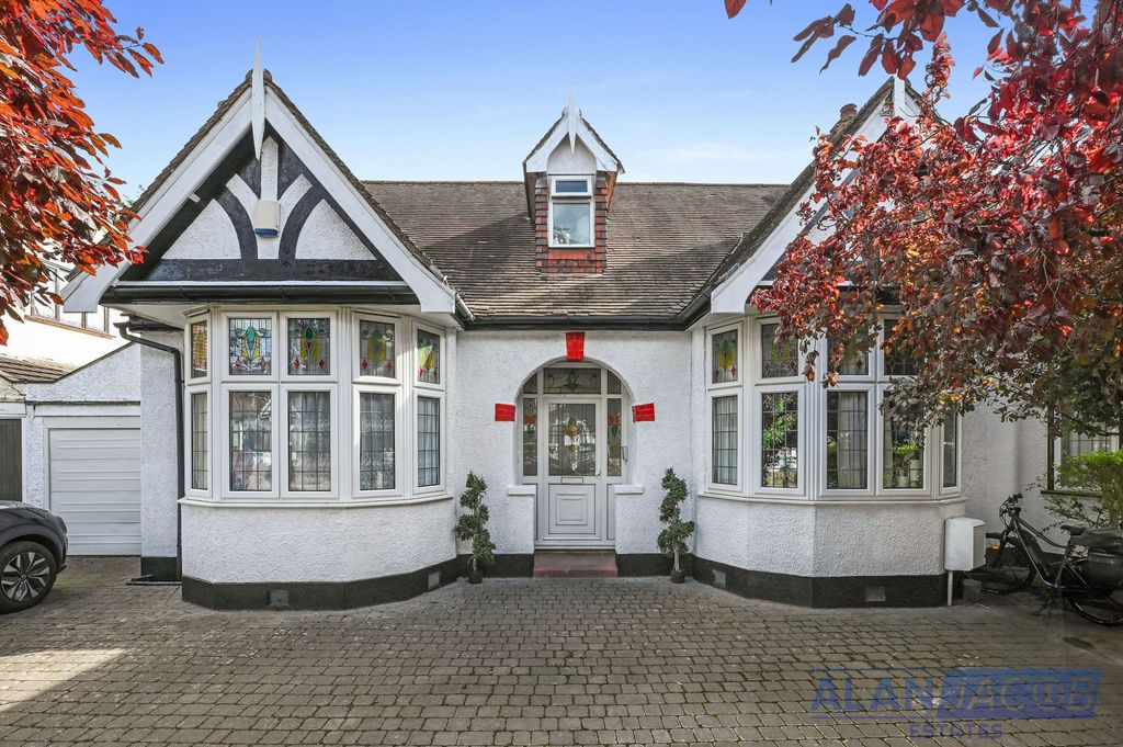 Property photo 1 of 26