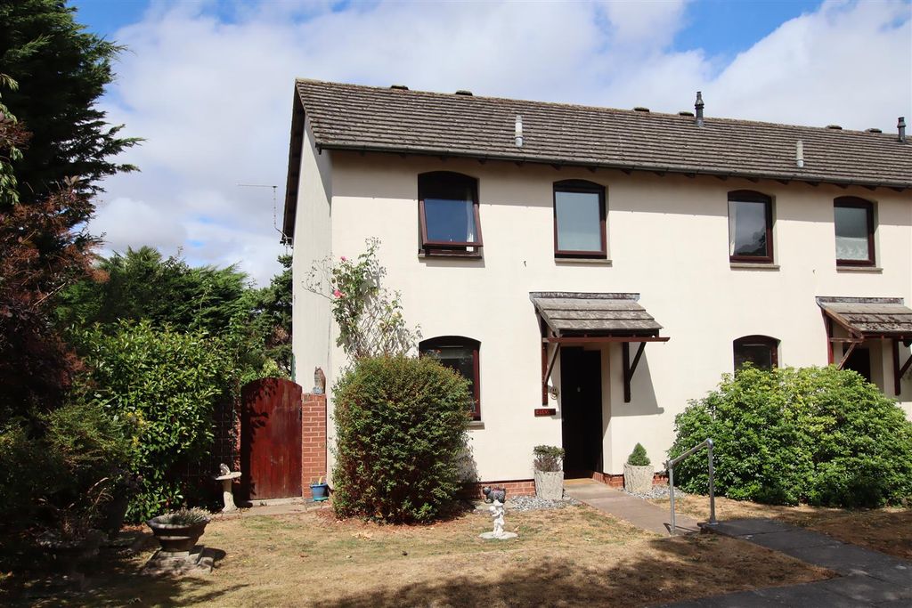 Property photo 1 of 17 Front.Jpg