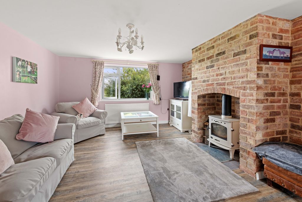 Property photo 2 of 46