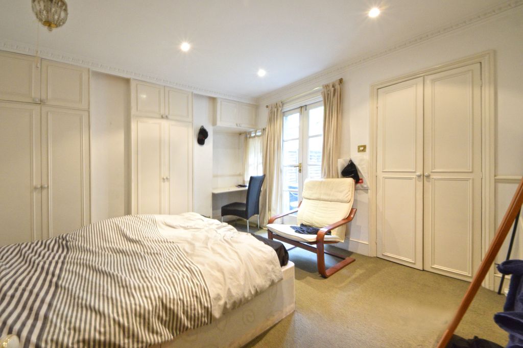 Property photo 2 of 3