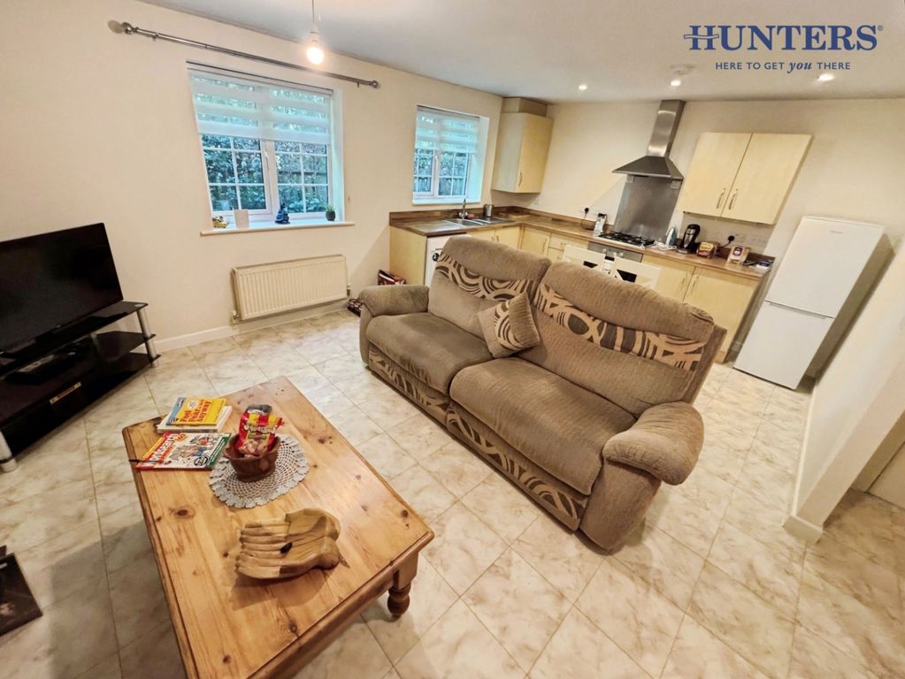 Property photo 2 of 8 Pbox-Img.Jpg