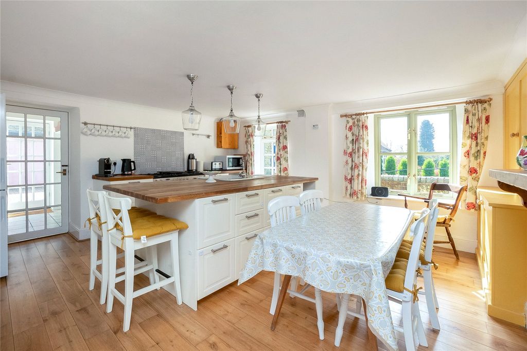 Property photo 2 of 16 Picture No. 07