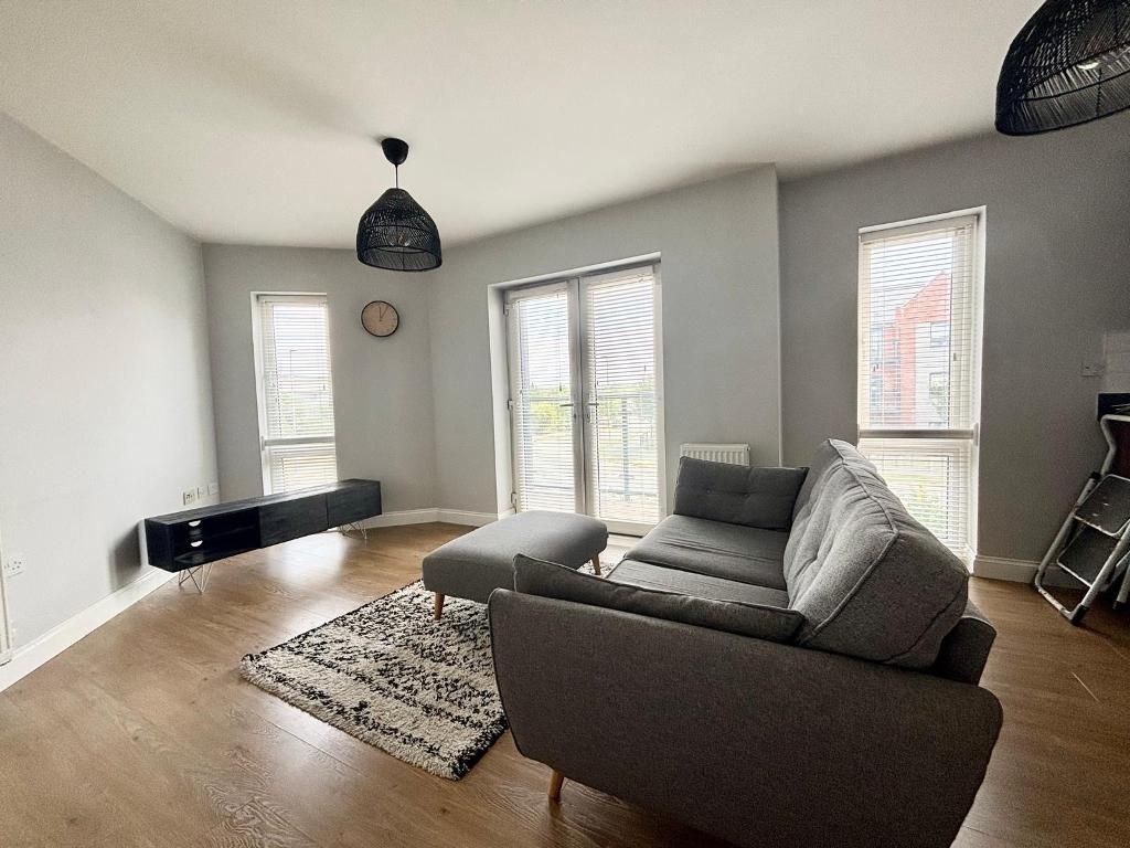 Property photo 2 of 14 Open Plan Lounge / Kitchen / Dining