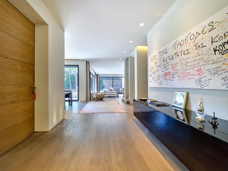 Property photo 2 of 45