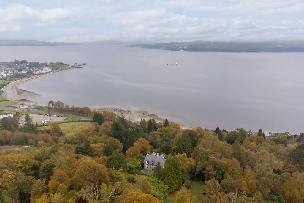 Property photo 3 of 8 Abbots Brae House And Cottage, 55 Bullwood Road, Dunoon, Argyll And Bute, Pa23 7Qj