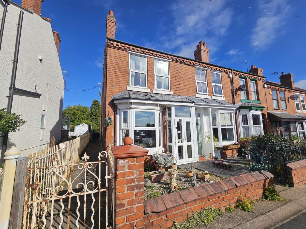 Property photo 1 of 13 Front