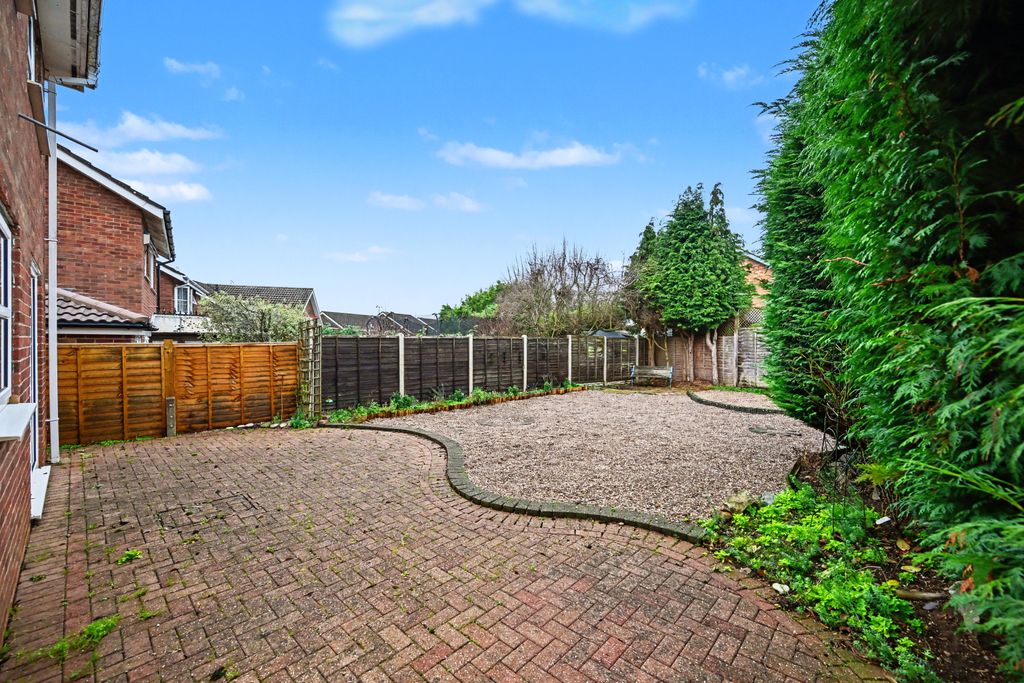 Property photo 2 of 19