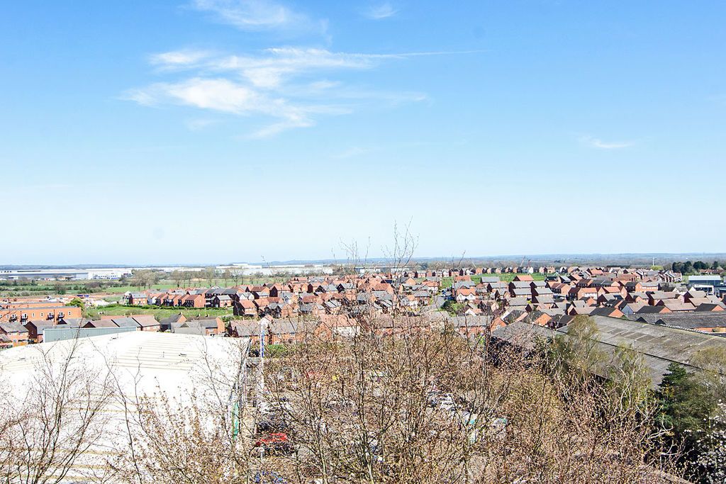 Property photo 2 of 15 Photo 1