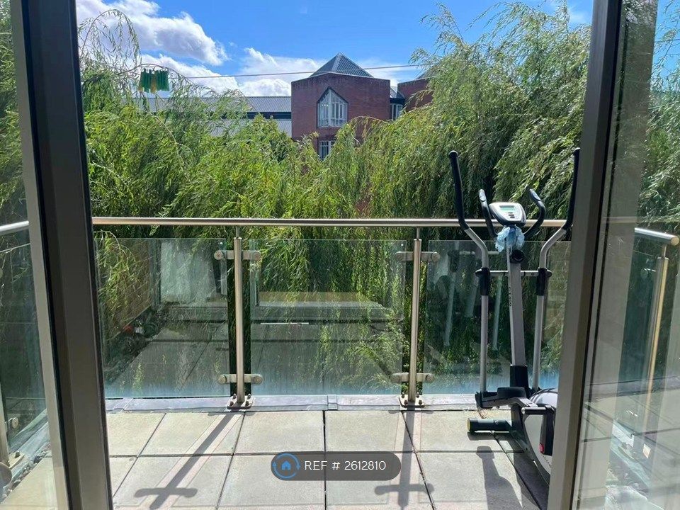 Property photo 2 of 8