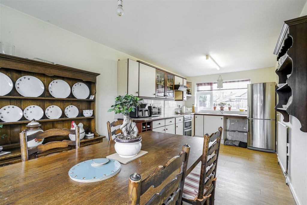 Property photo 3 of 23 Dining Kitchen