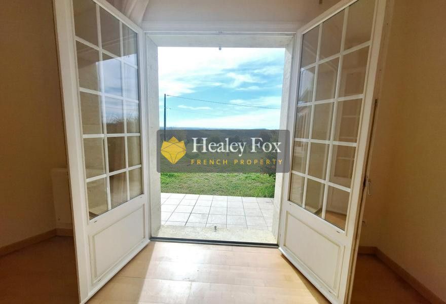 Property photo 3 of 25