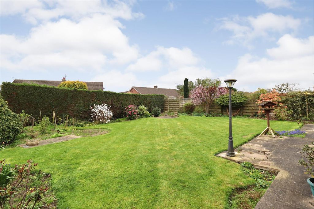 Property photo 3 of 26 Picture4.Jpg