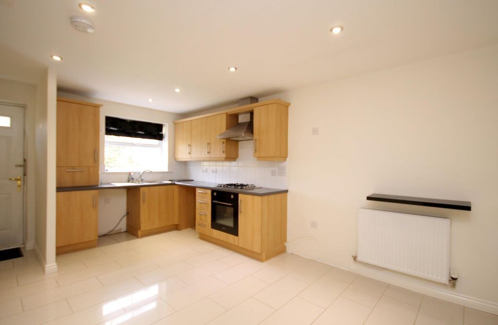 Property photo 3 of 12 Dining Kitchen